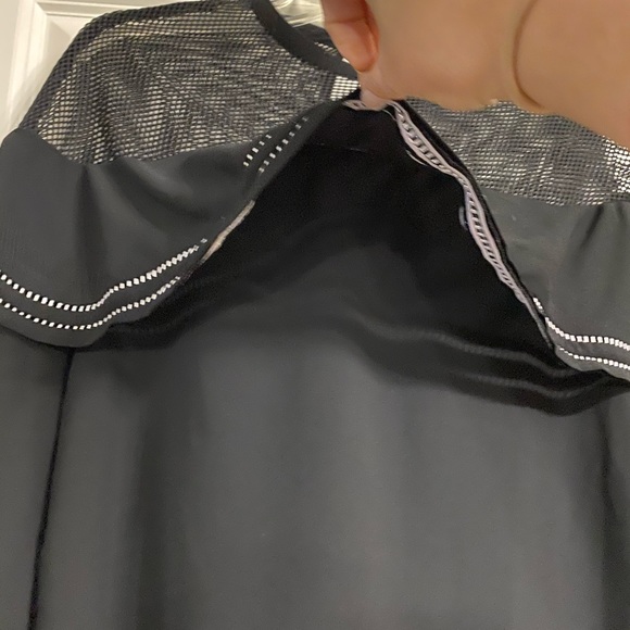 Paper Crane Mesh Shoulder Black Top - S - Picture 5 of 5